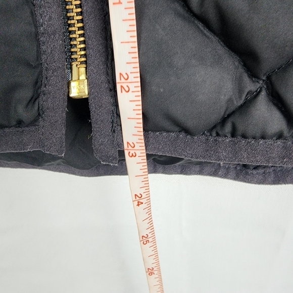 J Crew Black Quilted Puffer Vest with Down and Feather Filling Size XXS - Picture 7 of 7